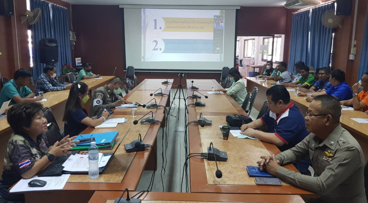 วันที่ 20 ธันวาคม 2566 นายชัยรัตน์ กิตติหิรัญวัฒน์ นายกเทศมนตรีตำบลตลาดแค มอบหมายให้นางสาวบรรจง เพ็ชรพิมาย รองนายกเทศมนตรีตำบลตลาดแค  พร้อมด้วยเจ้าหน้าที่งานป้องกันและบรรเทาสาธารณภัยเทศบาลตำบลตลาดแค  เข้าร่วมประชุมศูนย์อำนวยการความปลอดภัยทางถนน (  ศปถ.) ครัั้งที่ 10/2566 ณ ห้องประชุมอำเภอโนนสูง อำเภอโนนสูง จังหวัดนครราชสีมา