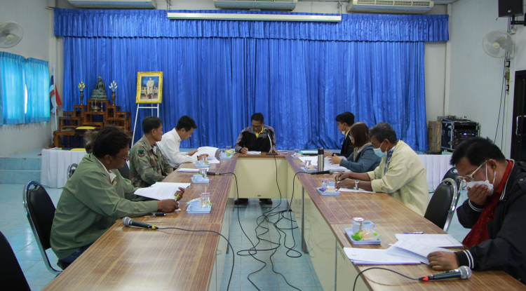 วันที่  25 ธันวาคม 2566 นายชัยรัตน์ กิตติหิรัญวัฒน์ นายกเทศบาลตำบลตลาดแค มอบหมายให้เจ้าหน้าที่เทศบาลตำบลตลาดแค ประชุมคณะกรรมการติดตามและประเมินผลแผนพัฒนาท้องถิ่น (พ.ศ.2566-2570) ประชุมรายงานผลการติดตามและประเมินผลแผนพัฒนาท้องถิ่น (พ.ศ.2566-2570) ประจำปีงบประมาณ พ.ศ.2566 รอบ 1 ปี  ณ ห้องประชุมเทศบาลตำบลตลาดแค อำเภอโนนสูง จังหวัดนครราชสีมา