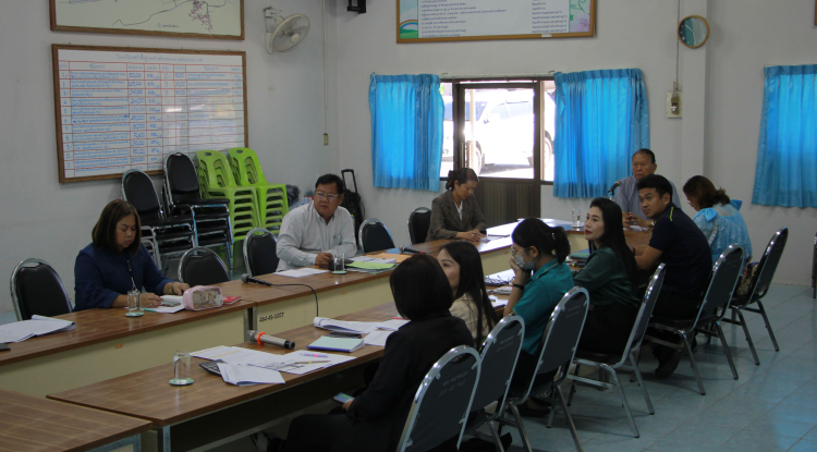 วันที่ 3 มกราคม 2567 นายชัยรัตน์ กิตติหิรัญวัฒน์ นายกเทศบาลตำบลตลาดแค พร้อมด้วยคณะทำงานกลั่นกรองงบประมาณรายจ่าย ประจำปีงบประมาณ พ.ศ.2568 ประชุมคณะทำงานกลั่นกรองงบประมาณรายจ่าย ประจำปีงบประมาณ พ.ศ.2568 เพื่อเตรียมความพร้อมในการดำเนินการจัดทำคำของบประมาณ งบเงินอุดหนุนที่จัดสรรให้แก่องค์กรปกครองส่วนท้องถิ่นของเทศบาลตำบลตลาดแค  ณ ห้องประชุมเทศบาลตำบลตลาดแค อำเภอโนนสูง จังหวัดนครราชสีมา