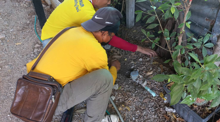 วันที่ 8 มกราคม 2567 นายชัยรัตน์ กิตติหิรัญวัฒน์ นายกเทศมนตรีตำบลตลาดแค มอบหมายให้เจ้าหน้าที่เทศบาลตำบลตลาดแค ดำเนินการแก้ไขระบบประปา บริเวณถนนเทศบาลซอย 12 หมู่ที่ 1  ตำบลธารปราสาท อำเภอโนนสูง จังหวัดนครราชสีมา