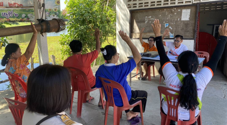 วันที่ 9 มกราคม 2567 นายชัยรัตน์ กิตติหิรัญวัฒน์ นายกเทศมนตรีตำบลตลาดแค มอบหมายให้เจ้าหน้าที่เทศบาลตำบลตลาดแค ลงพื้นที่ร่วมสังเกตุการณ์ในการประชุมคณะกรรมการชุมชน หมู่ที่ 2 ชุมชนชาววัง  ตำบลธารปราสาท อำเภอโนนสูง จังหวัดนครราชสีมา