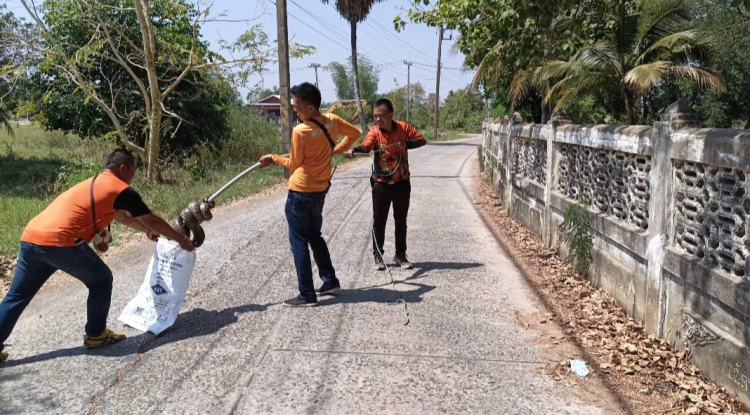 วันที่ 7 มีนาคม 2567 นายชัยรัตน์ กิตติหิรัญวัฒน์ นายกเทศมนตรีตำบลตลาดแค มอบหมายให้เจ้าหน้าที่เทศบาลตำบลตลาดแค  ดำเนินการจับสัตว์เลื้อยคลาน บริเวณวัดตลาดแค อำเภอโนนสูง จังหวัดนครราชสีมา เพื่อนำไปปล่อยคืนสู่ธรรมชาติ