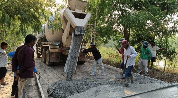 วันที่ 2 เมษายน 2567 นายชัยรัตน์ กิตติหิรัญวัฒน์ นายกเทศบาลตำบลตลาดแค มอบหมายให้คณะกรรมการตรวจรับพัสดุ  ลงพื้นที่ดำเนินการควบคุมการก่อสร้างงานโครงการก่อสร้างถนน คสล. ถนนเข้า-ออก บ่อระบบรวบรวมและบำบัดน้ำเสียของเทศบาลตำบลตลาดแค  ชุมชนสำโรงตะวันออก หมู่ที่ 1 ตำบลธารปราสาท อำเภอโนนสูง จังหวัดนครราชสีมา