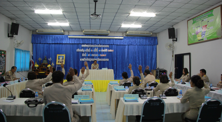 วันที่ 5 เมษายน 2567 เวลา 14.00 น. สภาเทศบาลตำบลตลาดแค จัดประชุมสภาสมัยประชุมสามัญ สมัยที่ 2 ครั้งที่ 1 ประจำปี 2567 ซึ่งฝ่ายสภาฯ นำโดย นายเสนอ เพ็ชรแท้ ประธานสภา พร้อมด้วยสมาชิกสภาเทศบาล ทางด้านฝ่ายบริหาร นำโดย นายชัยรัตน์ กิตติหิรัญวัฒน์ นายกเทศมนตรีตำบลตลาดแค พร้อมด้วยคณะผู้บริหาร และหัวหน้าส่วนราชการ ณ ห้องประชุมเทศบาลตำบลตลาดแค อำเภอโนนสูง จังหวัดนครราชสีมา