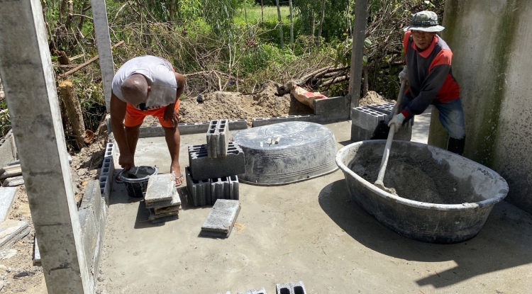 วันที่ 5 สิงหาคม 2567 นายชัยรัตน์ กิตติหิรัญวัฒน์ นายกเทศมนตรีตำบลตลาดแค มอบหมายให้กองสวัสดิการสังคม พร้อมด้วยนายประกอบ กระจ่างโพธิ์  สมาชิกสภาเทศบาล นายสุทธิพงษ์โตนอก ผู้ใหญ่บ้านหมู่ที่ 15    นายสมคิด โตโคกสูง   นายวิชาญ จะขุนทอน นายพุฒิชงค์ วงษ์อินทร์ นายวี แจ้งดี   ลงพื้นที่ร่วมแรงร่วมใจกันดำเนินงานตามโครงการปรับสภาพแวดล้อมที่อยู่อาศัยให้แก่คนพิการ บ้านนายมงคล ปานทองสุข หมู่ที่ 15 ตำบลธารปราสาท อำเภอโนนสูง จังหวัดนครราชสีมา