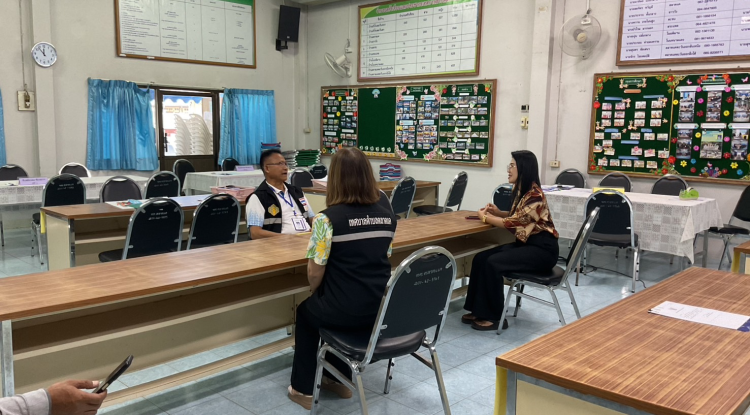 วันที่ 3 เมษายน 2568 นางสาวพัทธ์ธีรา ศิริทรัพย์ รองปลัดเทศบาล รักษาราชการแทน ปลัดเทศบาลตำบลตลาดแค  ผู้อำนวยการการเลือกตั้งประจำเทศบาลตำบลตลาดแค  พร้อมด้วยเจ้าหน้าที่ผู้ปฏิบัติงานการรับสมัครเลือกตั้ง  และผู้ที่มีส่วนเกี่ยวข้อง  ร่วมต้อนรับ  ดร.อุปกรณ์  ดีเสมอ ผู้ตรวจการเลือกตั้งจังหวัดนครราชสีมา ลงพื้นที่ตรวจเยี่ยมสถานที่รับสมัครเลือกตั้งที่เทศบาลตำบลตลาดแค