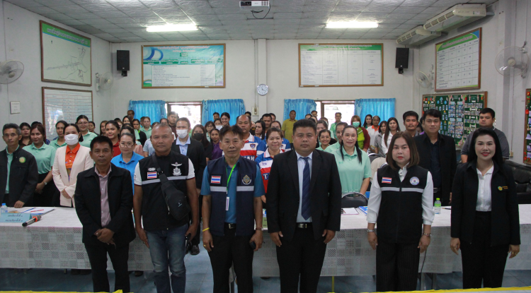 วันที่ 7 พฤษภาคม 2568       นางสาวพัทธ์ธีรา ศิริทรัพย์ รองปลัดเทศบาล รักษาราชการแทน ปลัดเทศบาลตำบลตลาดแค ปฏิบัติหน้าที่ นายกเทศมนตรีตำบลตลาดแค กล่าวเปิดการอบรมคณะกรรมการประจำหน่วยเลือกตั้ง ทั้ง 2 เขต พร้อมด้วยคณะกรรมการการเลือกตั้งประจำเทศบาลตำบลตลาดแค